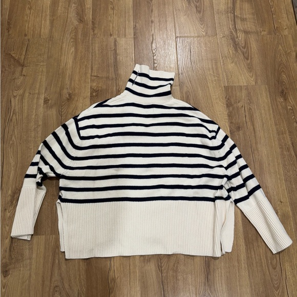 Gap 24/7 Striped Turtleneck Sweater - Picture 2 of 5